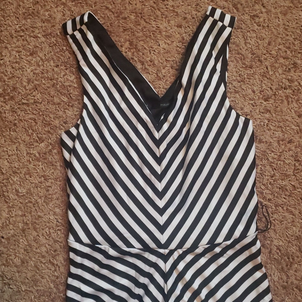 Dress - Picture 3 of 4